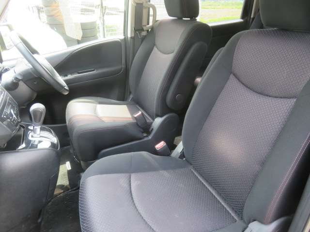 日産 セレナ ２．０ ハイウェイスター Ｖエアロセレクション H24年 (東海) 99