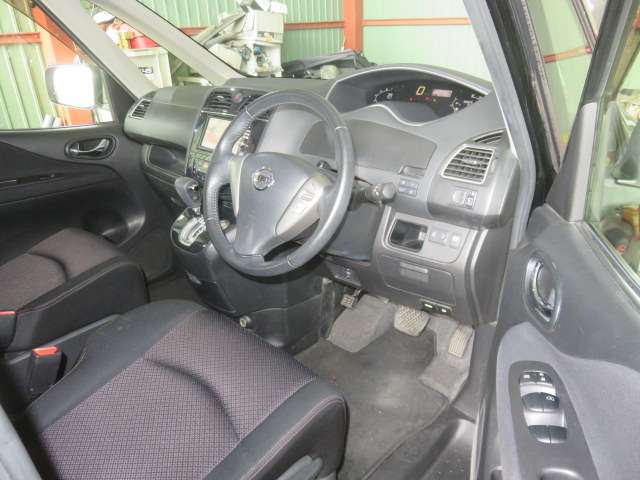 日産 セレナ ２．０ ハイウェイスター Ｖエアロセレクション H24年 (東海) 99