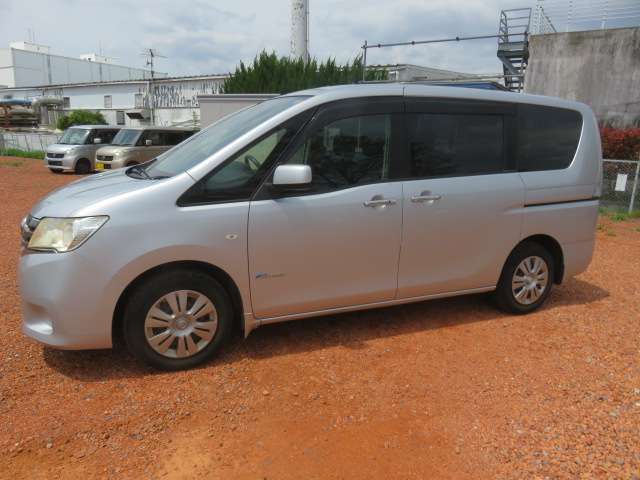日産 セレナ ２．０ ２０Ｘ Ｓ－ＨＹＢＲＩＤ H25年 (東海) 99