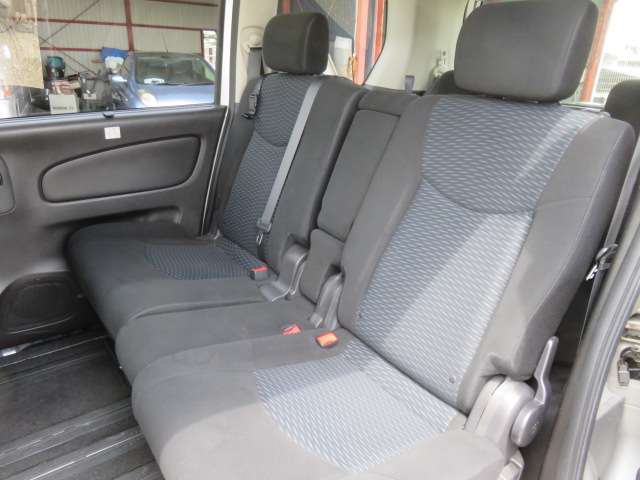 日産 セレナ ２．０ ２０Ｘ Ｓ－ＨＹＢＲＩＤ H25年 (東海) 99