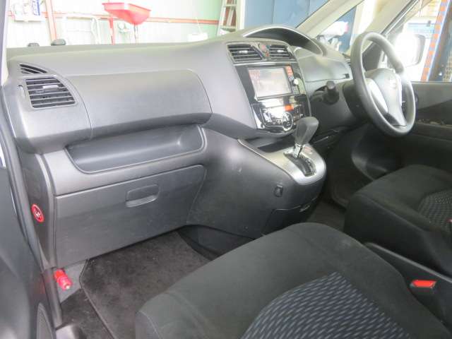 日産 セレナ ２．０ ２０Ｘ Ｓ－ＨＹＢＲＩＤ H25年 (東海) 99
