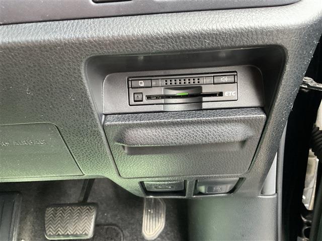 トヨタ ヴォクシー １．８ ハイブリッド ＺＳ H28年 (東海) 99
