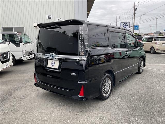 トヨタ ヴォクシー １．８ ハイブリッド ＺＳ H28年 (東海) 99