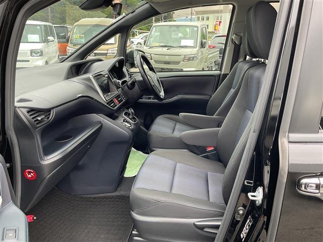 トヨタ ヴォクシー １．８ ハイブリッド ＺＳ H28年 (東海) 99