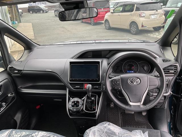トヨタ ヴォクシー ２．０ ＺＳ 煌ＩＩＩ R3年 (東海) 99