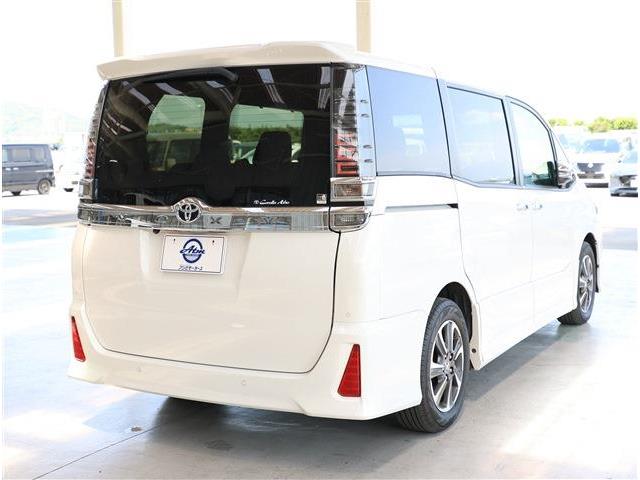 トヨタ ヴォクシー ２．０ ＺＳ 煌ＩＩ R2年 (東海) 99