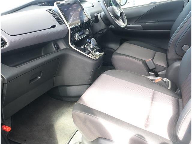 日産 セレナ １．２ Ｅ－ＰＯＷＥＲ ハイウェイスター Ｖ R4年 (東海) 99