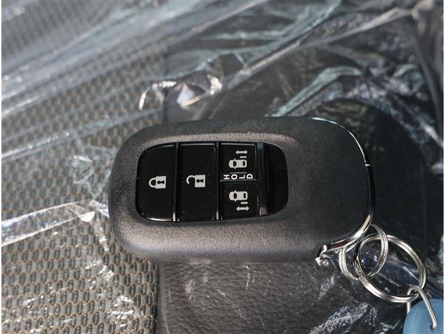 ホンダ フリード　ハイブリッド １．５ Ｅ：ＨＥＶ クロスター R8年 (東海) 99