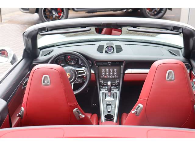 ポルシェ ９１１カブリオレ カレラ４ ＰＤＫ H28年 (東海) 99