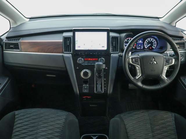 三菱 デリカ　Ｄ：５ ２．２ Ｇ パワーパッケージ ディーゼルターボ ４ＷＤ R1年 (東海) 99