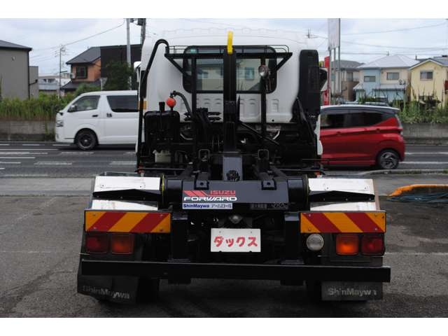 いすゞ フォワード ５．２ＤＴ アームロール 脱着式コンテナ専用 H22年 (東海) 99