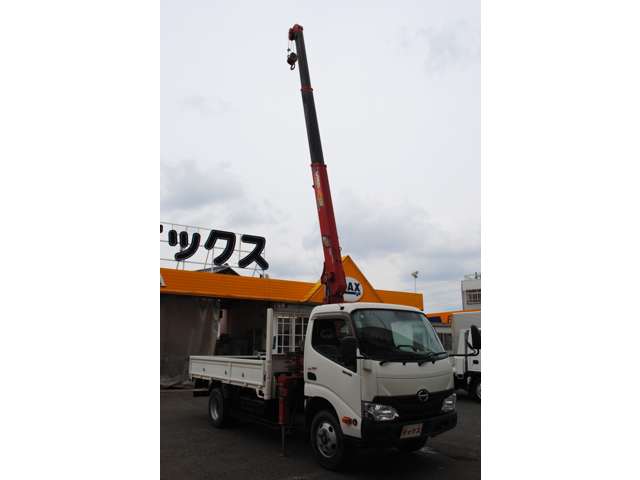 日野自動車 デュトロ ４．０ＤＴ ３段クレーン 標準ロング H29年 (東海) 99