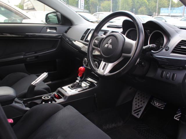 三菱 ランサー ２．０ ＧＳＲ Ｘ ４ＷＤ H27年 (東海) 99