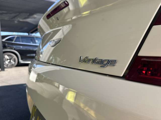 アストンマーティン Ｖ８ヴァンテージロードスター ４．３ H19年 (東海) 99