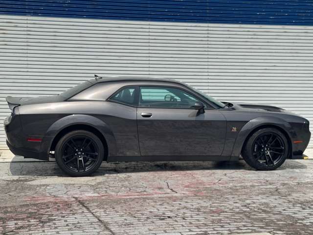 ダッジ チャレンジャー Ｒ／Ｔ スキャットパック R5年 (東海) 99