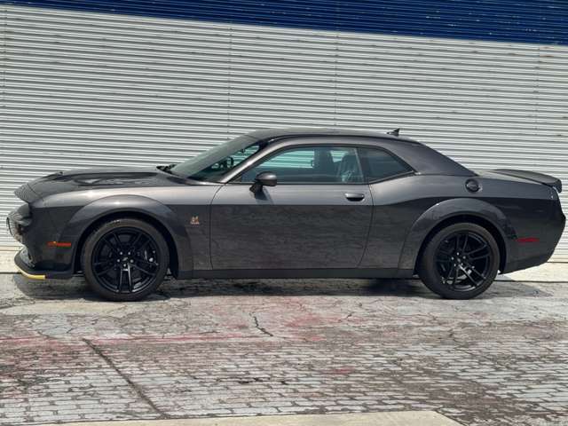 ダッジ チャレンジャー Ｒ／Ｔ スキャットパック R5年 (東海) 99