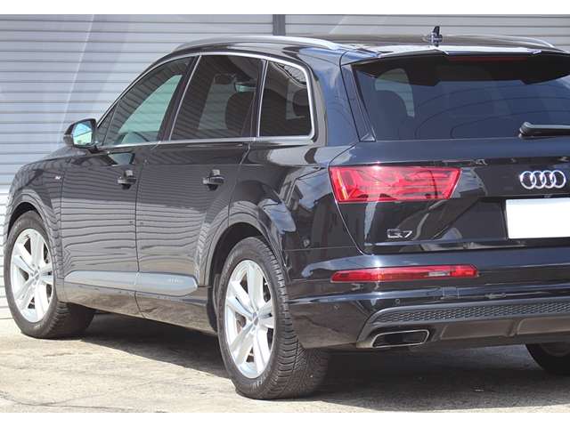 アウディ Ｑ７ ２．０ ＴＦＳＩ クワトロ Ｓラインパッケージ ４ＷＤ H29年 (東海) 99