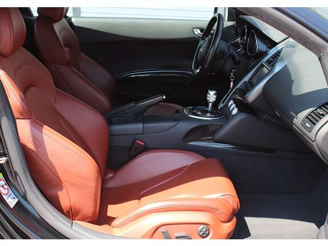 アウディ Ｒ８ ４．２ ＦＳＩ クワトロ ４ＷＤ H20年 (東海) 99