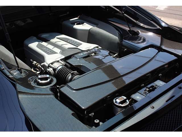 アウディ Ｒ８ ４．２ ＦＳＩ クワトロ ４ＷＤ H20年 (東海) 99