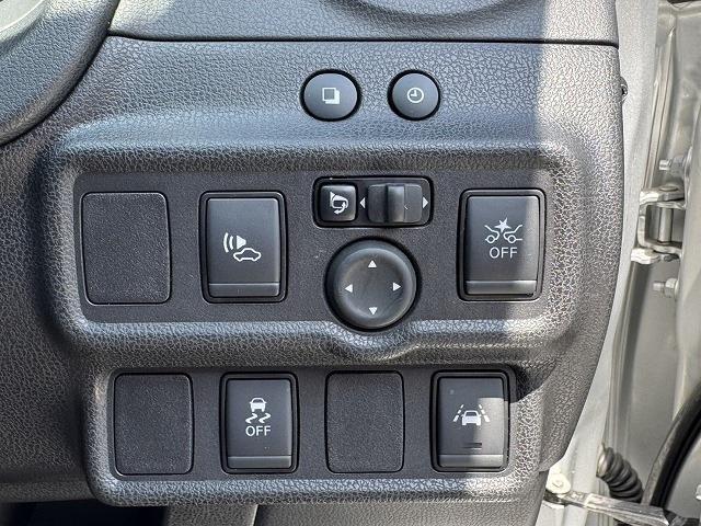 日産 ノート １．２ Ｅ－ＰＯＷＥＲ メダリスト R3年 (近畿) 99
