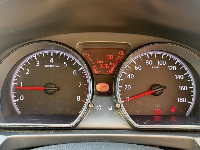 日産 ノート １．２ Ｘ H25年 (近畿) 99