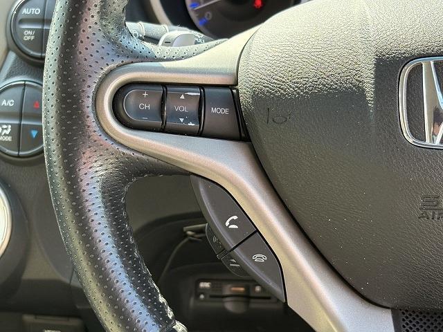 ホンダ フィット　ハイブリッド １．３ ナビプレミアムセレクション H23年 (近畿) 99
