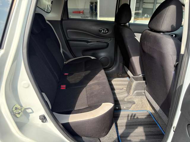 日産 ノート １．２ Ｅ－ＰＯＷＥＲ Ｘ H30年 (関東) 99