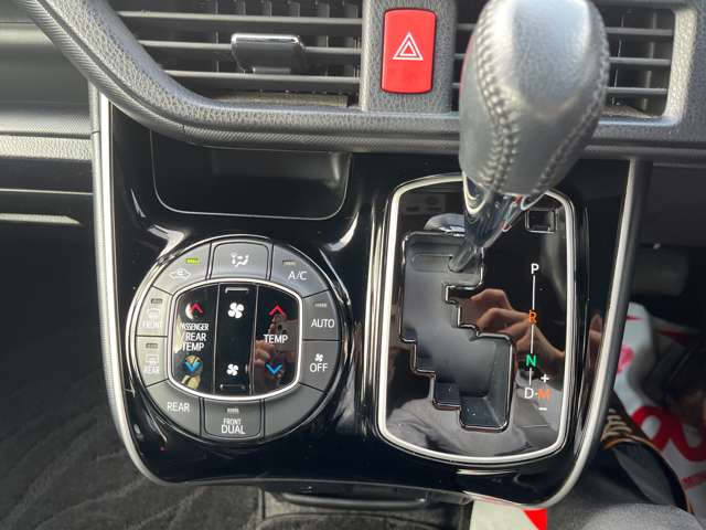 トヨタ ヴォクシー ２．０ ＺＳ 煌ＩＩ R2年 (関東) 99