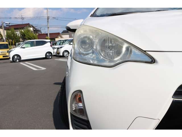 トヨタ アクア １．５ Ｓ H25年 (中国) 99