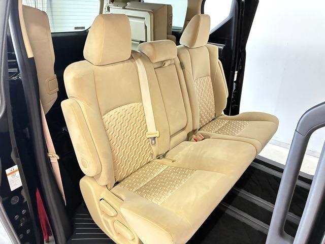 トヨタ アルファード　ハイブリッド ハイブリッド ２．５ Ｘ Ｅ－ＦＯＵＲ ４ＷＤ H30年 (中国) 99