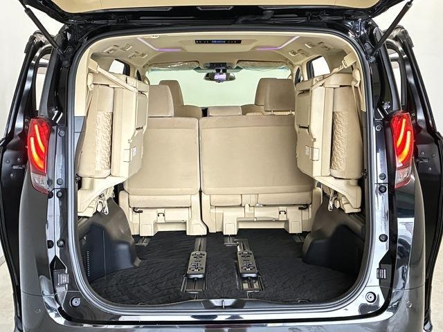 トヨタ アルファード　ハイブリッド ハイブリッド ２．５ Ｘ Ｅ－ＦＯＵＲ ４ＷＤ H30年 (中国) 99
