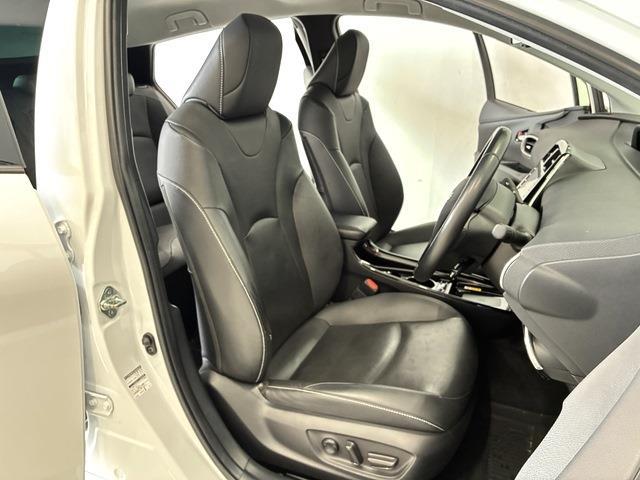 トヨタ プリウスＰＨＶ １．８ Ａ プレミアム R4年 (中国) 99