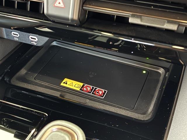 トヨタ アルファード　ハイブリッド ハイブリッド ２．５ Ｚ R6年 (中国) 99