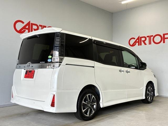 トヨタ ヴォクシー ２．０ ＺＳ 煌ＩＩ R1年 (中国) 99