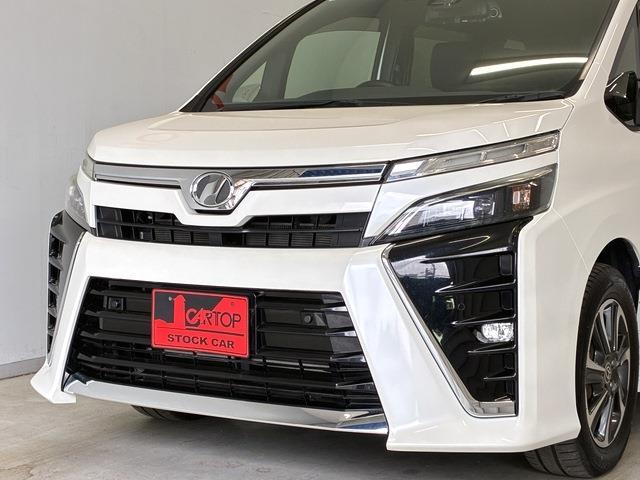 トヨタ ヴォクシー ２．０ ＺＳ 煌ＩＩ R1年 (中国) 99