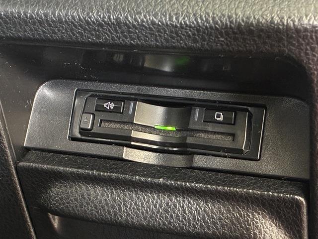 トヨタ ヴォクシー ２．０ ＺＳ 煌ＩＩ R1年 (中国) 99