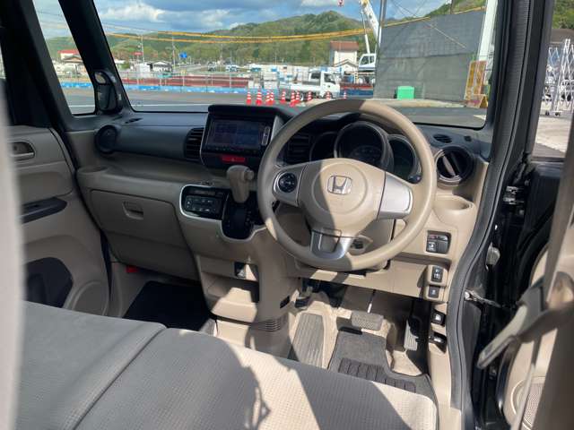 ホンダ Ｎ　ＢＯＸ ６６０ Ｇ Ｌパッケージ H27年 (中国) 99
