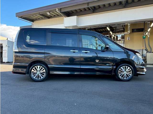 日産 セレナ ２．０ ハイウェイスター Ｓ－ＨＹＢＲＩＤ H26年 () 99