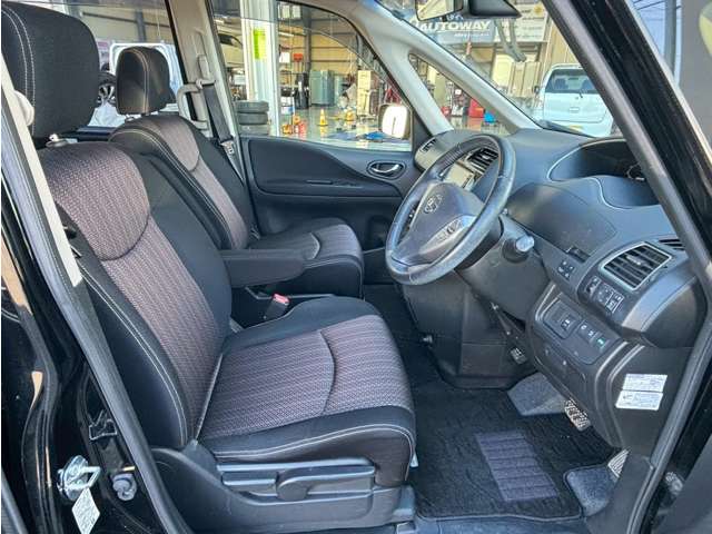 日産 セレナ ２．０ ハイウェイスター Ｓ－ＨＹＢＲＩＤ H26年 () 99