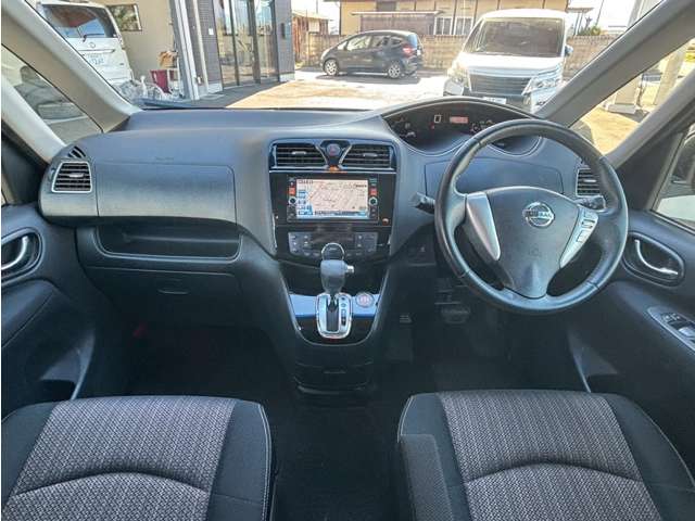日産 セレナ ２．０ ハイウェイスター Ｓ－ＨＹＢＲＩＤ H26年 () 99