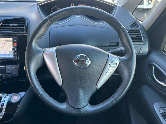 日産 セレナ ２．０ ハイウェイスター Ｓ－ＨＹＢＲＩＤ H26年 () 99