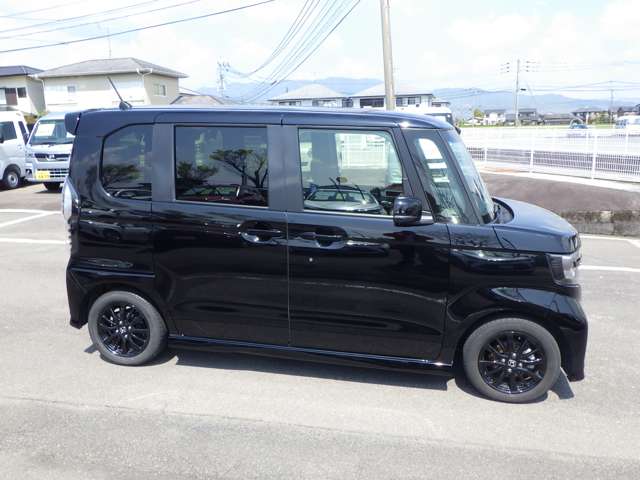 ホンダ Ｎ　ＢＯＸ カスタム ６６０ Ｌ スタイルプラス ブラック R5年 (九州・沖縄) 99