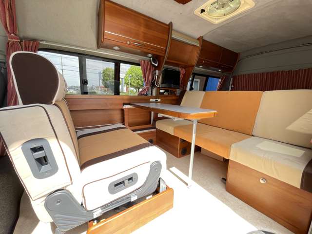 トヨタ ハイエースバン ナッツＲＶ H22年 (関東) 99