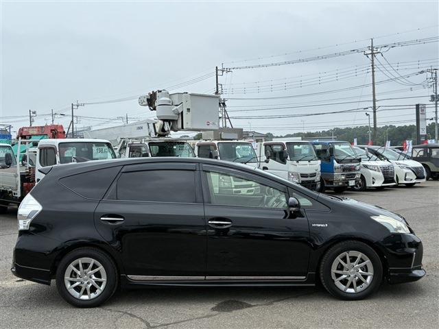 トヨタ プリウスΑ １．８ Ｓ チューン ブラック H26年 (関東) 99
