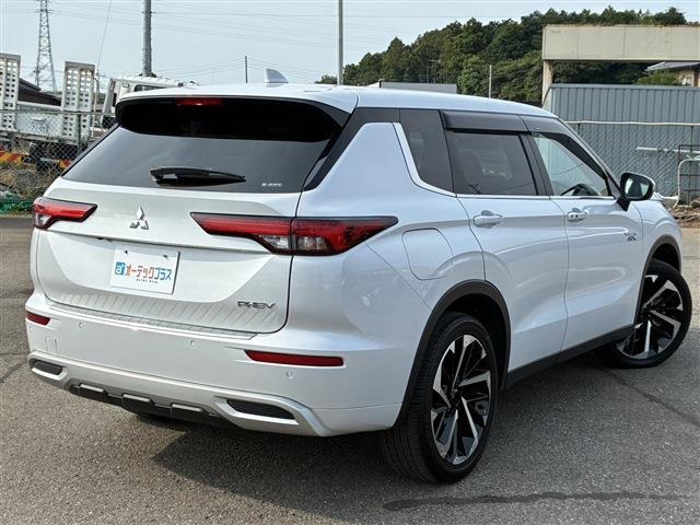 三菱 アウトランダーＰＨＥＶ ＰＨＥＶ ２．４ Ｇ ４ＷＤ R4年 (関東) 99