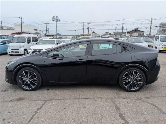 トヨタ プリウス ２．０ Ｚ Ｅ－ＦＯＵＲ ４ＷＤ R5年 (関東) 99