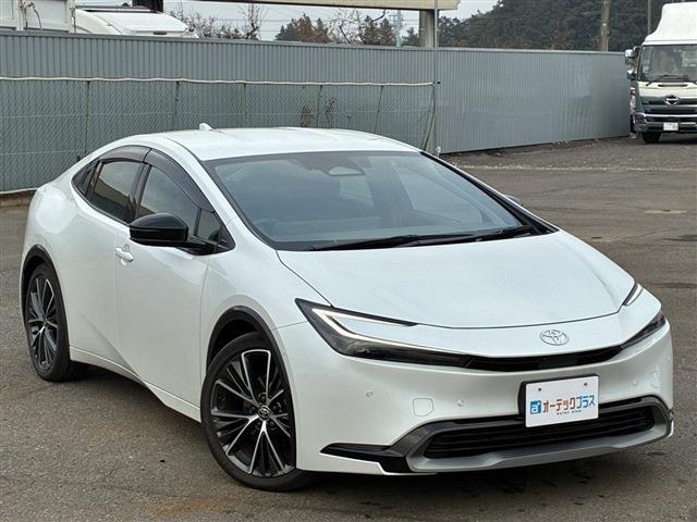 トヨタ プリウス ２．０ Ｚ Ｅ－ＦＯＵＲ ４ＷＤ R5年 (関東) 99