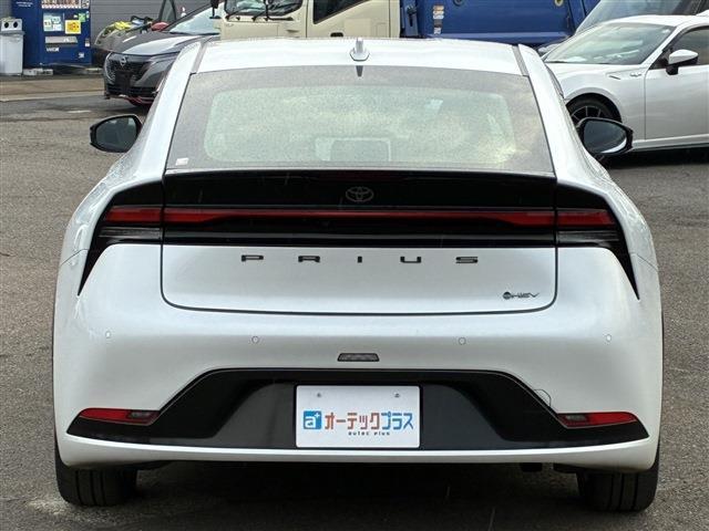 トヨタ プリウス ２．０ Ｚ Ｅ－ＦＯＵＲ ４ＷＤ R5年 (関東) 99