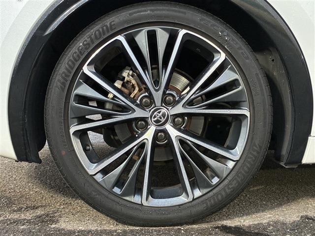 トヨタ プリウス ２．０ Ｚ Ｅ－ＦＯＵＲ ４ＷＤ R5年 (関東) 99