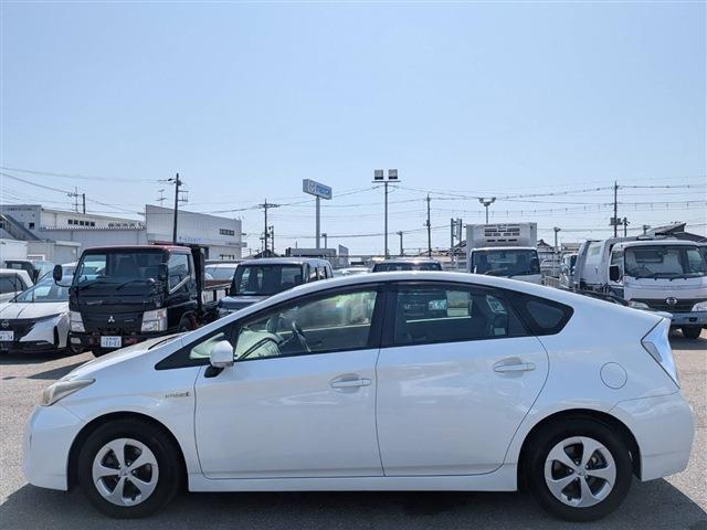 トヨタ プリウス １．８ Ｇ H25年 (関東) 99